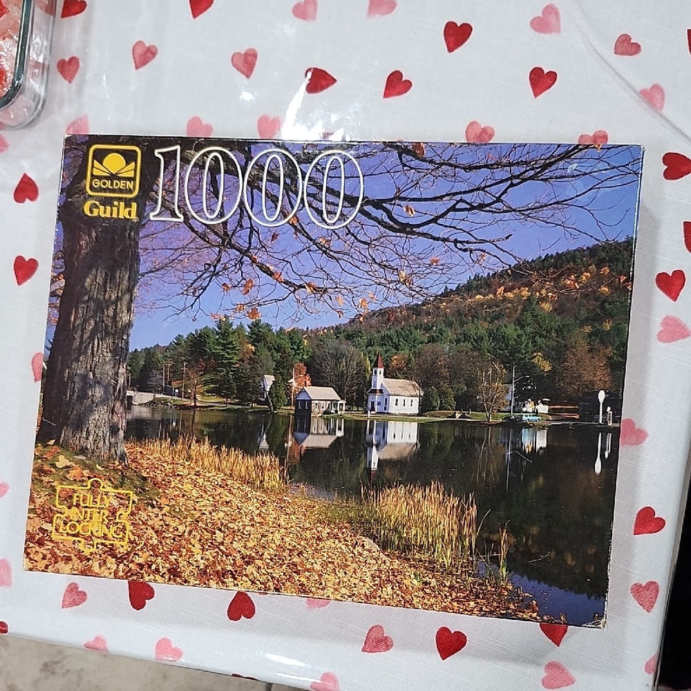 GOLDEN GUILD 1000 INTERLOCKING PIECE SCENIC PUZZLE